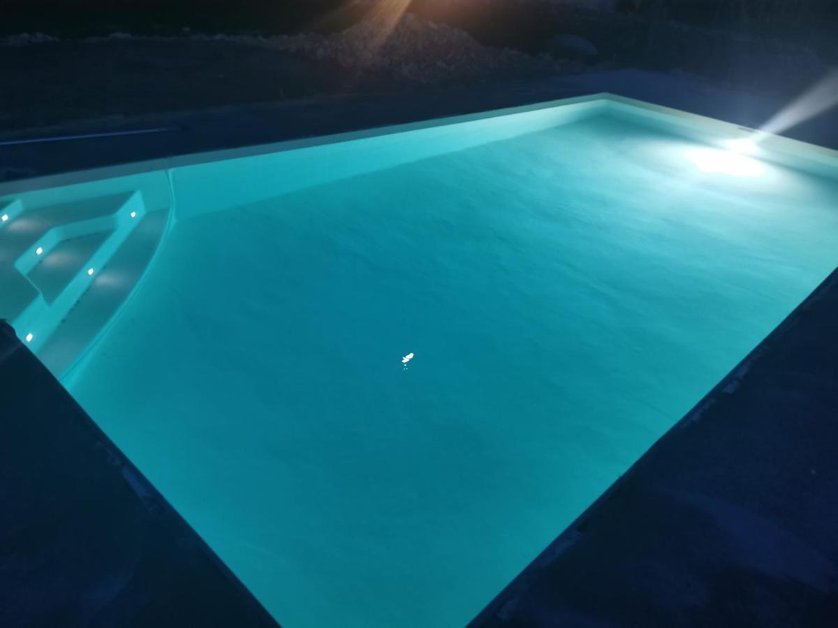 Au Domaine De Gigie Bed and Breakfast Chervettes Εξωτερικό φωτογραφία