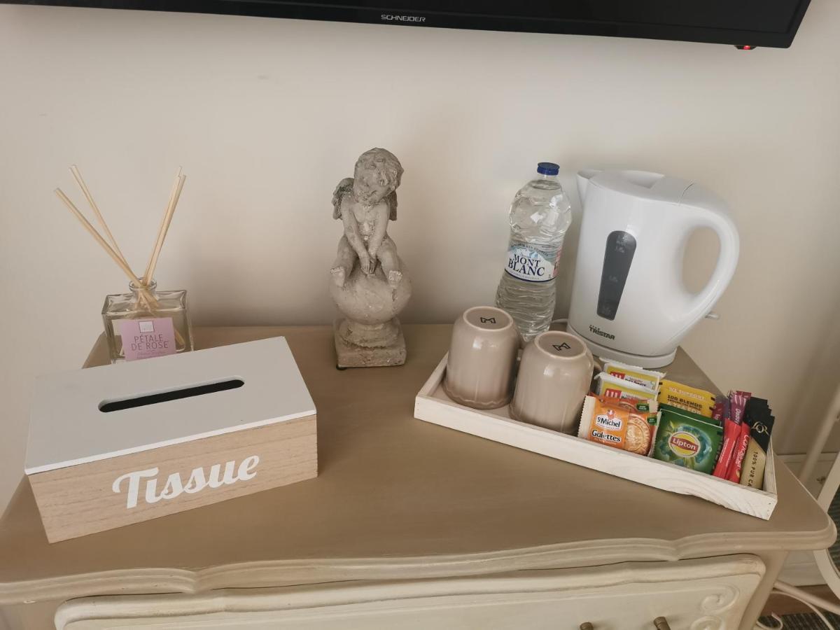 Au Domaine De Gigie Bed and Breakfast Chervettes Εξωτερικό φωτογραφία