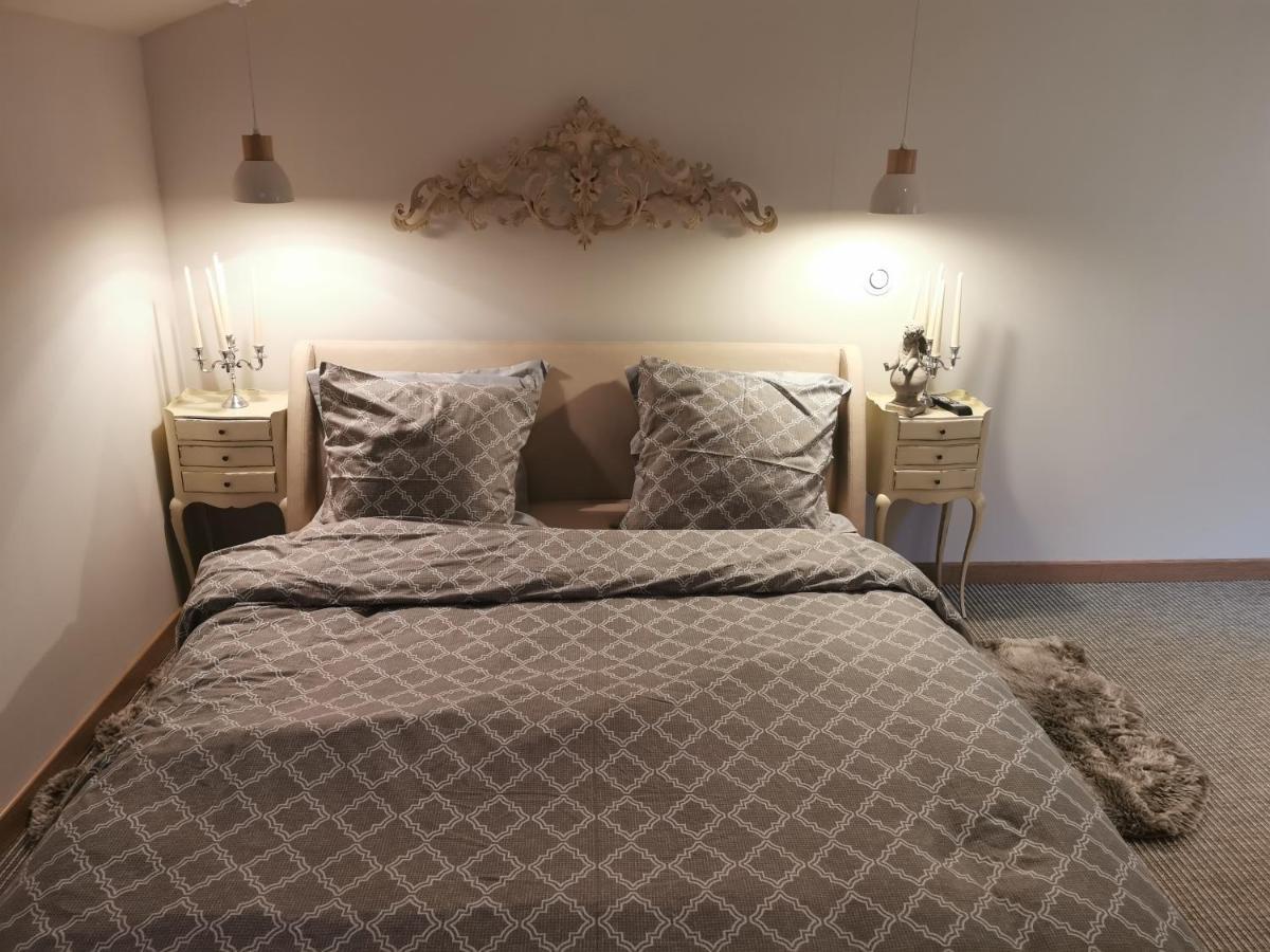 Au Domaine De Gigie Bed and Breakfast Chervettes Εξωτερικό φωτογραφία