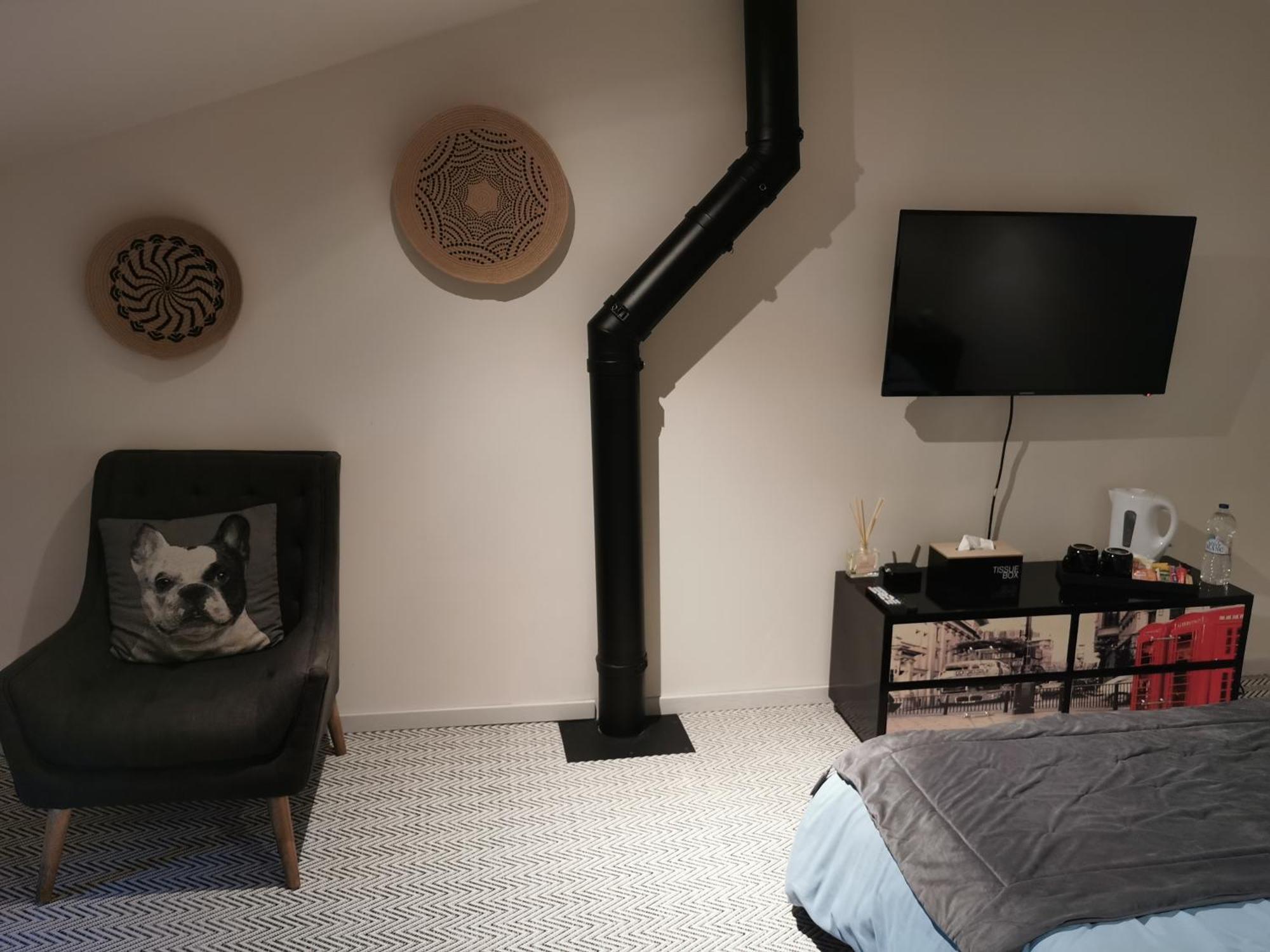 Au Domaine De Gigie Bed and Breakfast Chervettes Δωμάτιο φωτογραφία