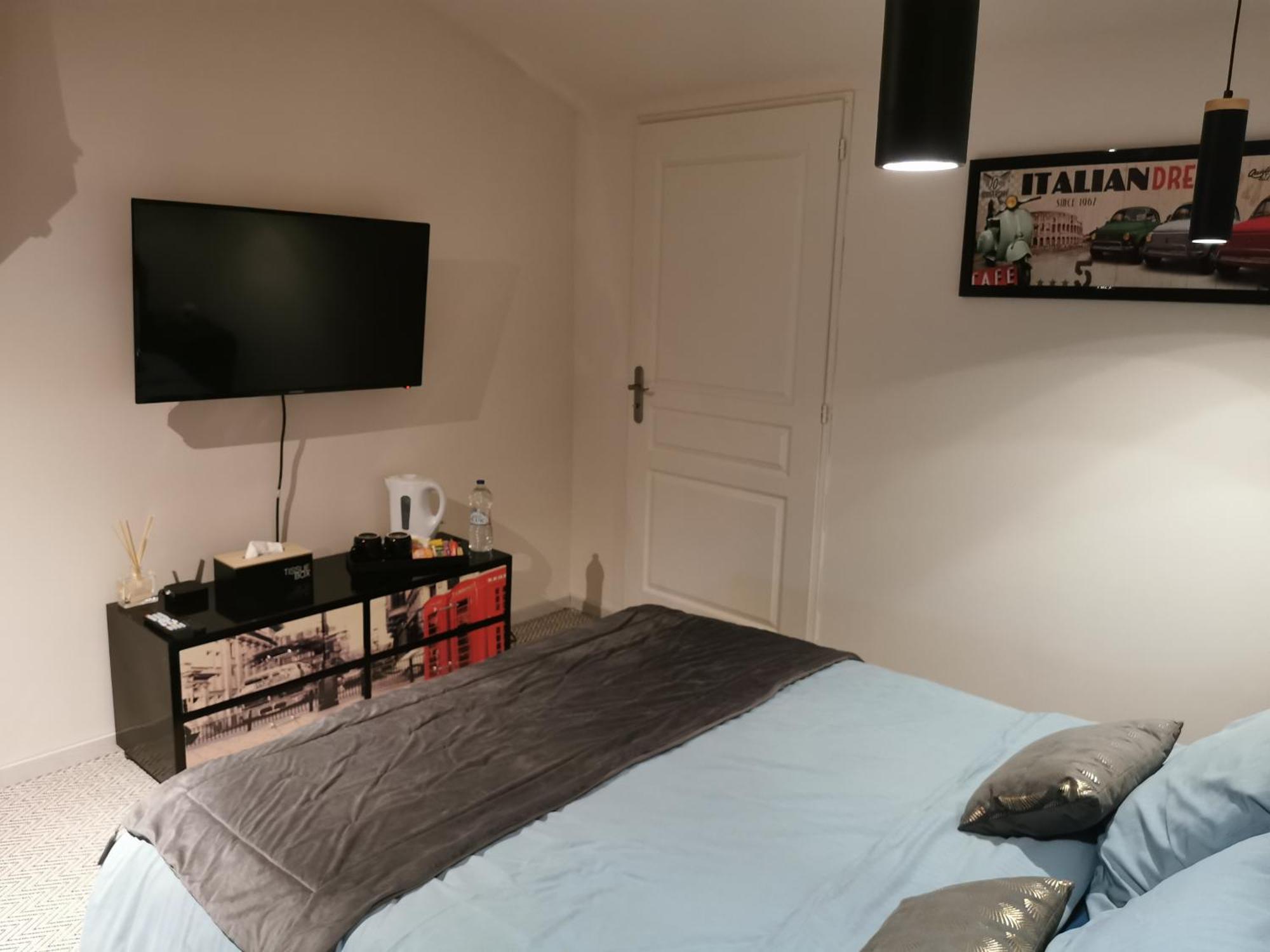 Au Domaine De Gigie Bed and Breakfast Chervettes Δωμάτιο φωτογραφία